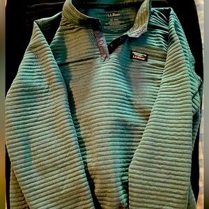 L.L. Bean Women's Airlight Knit Pullover. XL, teal. Gently worn.